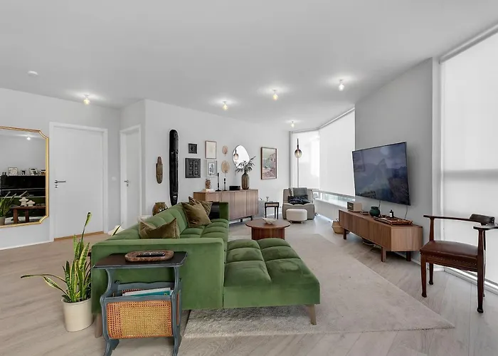Cozy 2-Bedroom Apartment